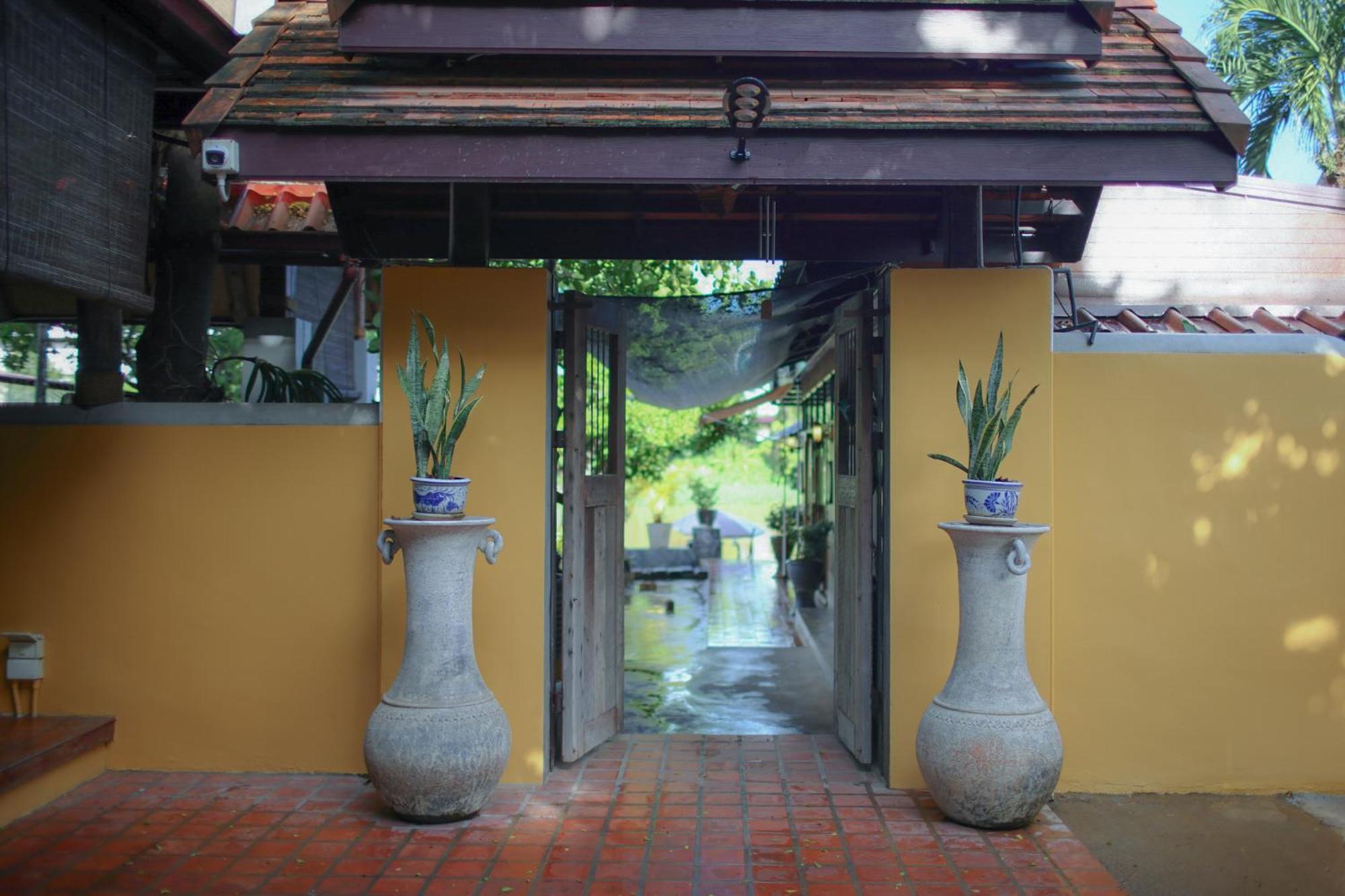 Tolani Riverside Villa Chiang Mai Exterior photo