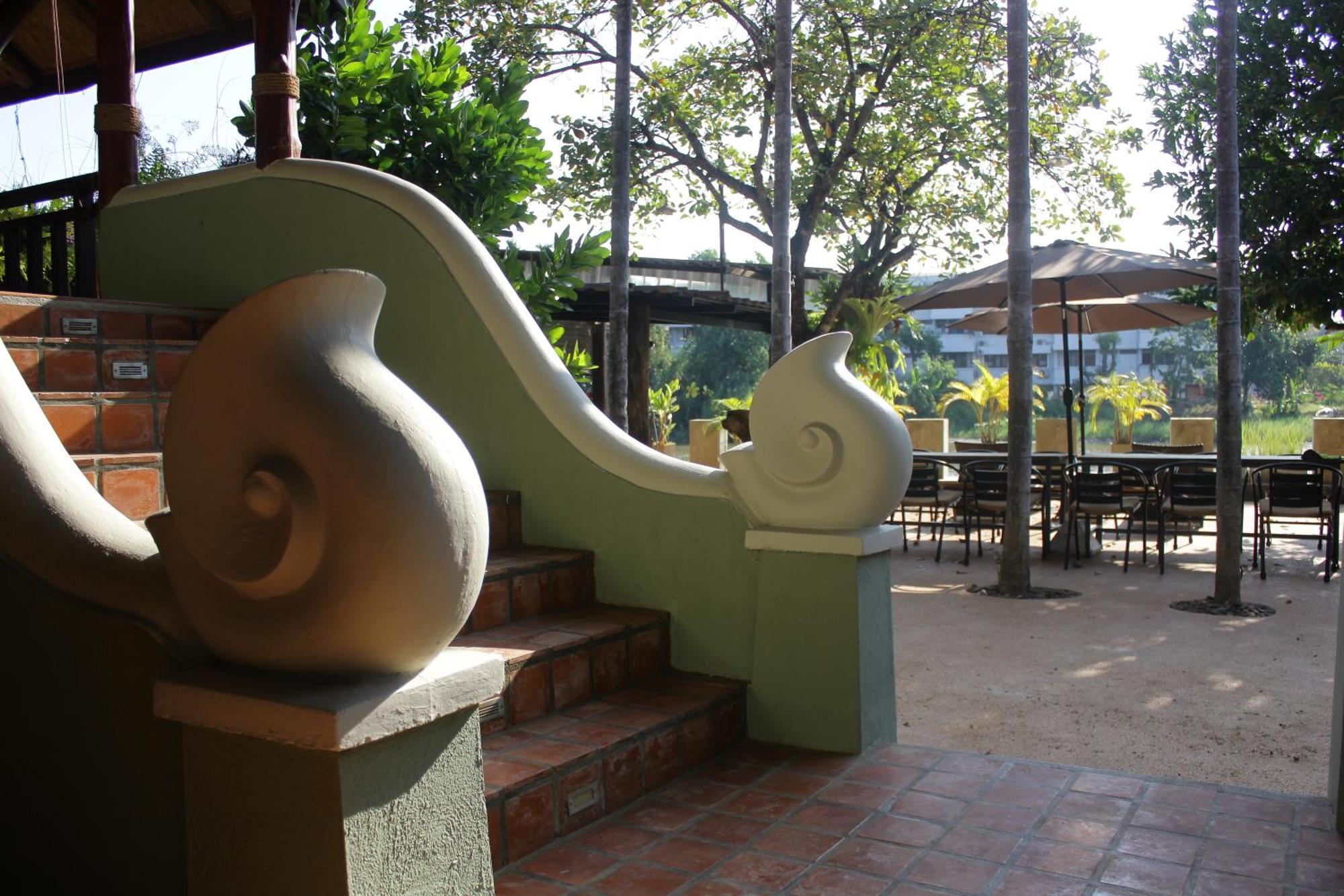 Tolani Riverside Villa Chiang Mai Exterior photo