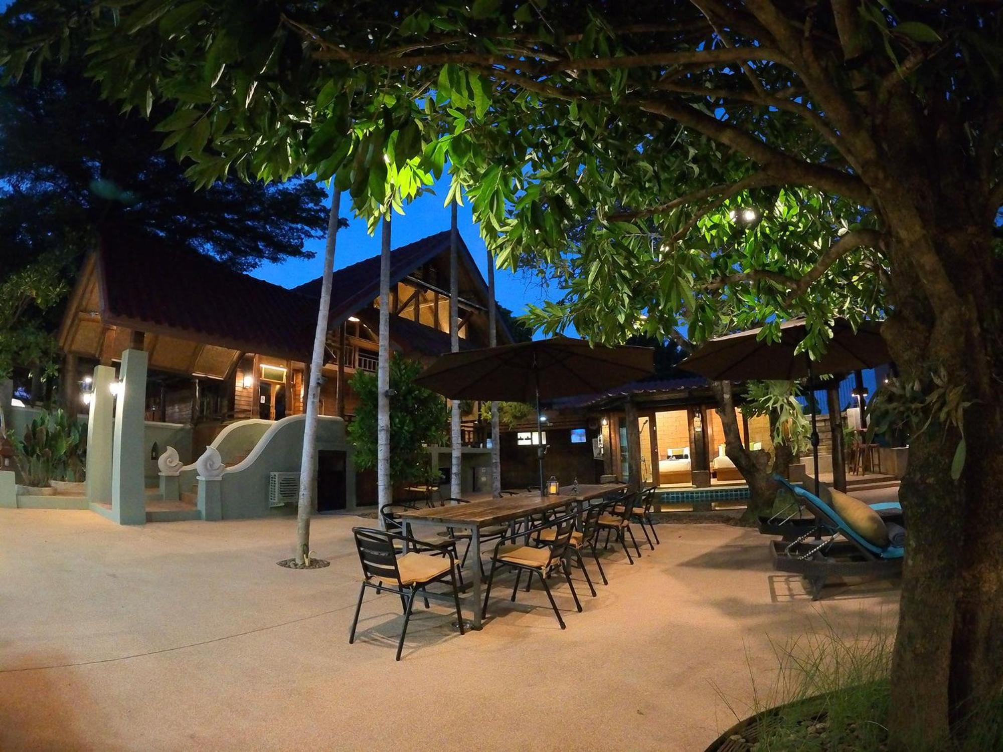 Tolani Riverside Villa Chiang Mai Exterior photo