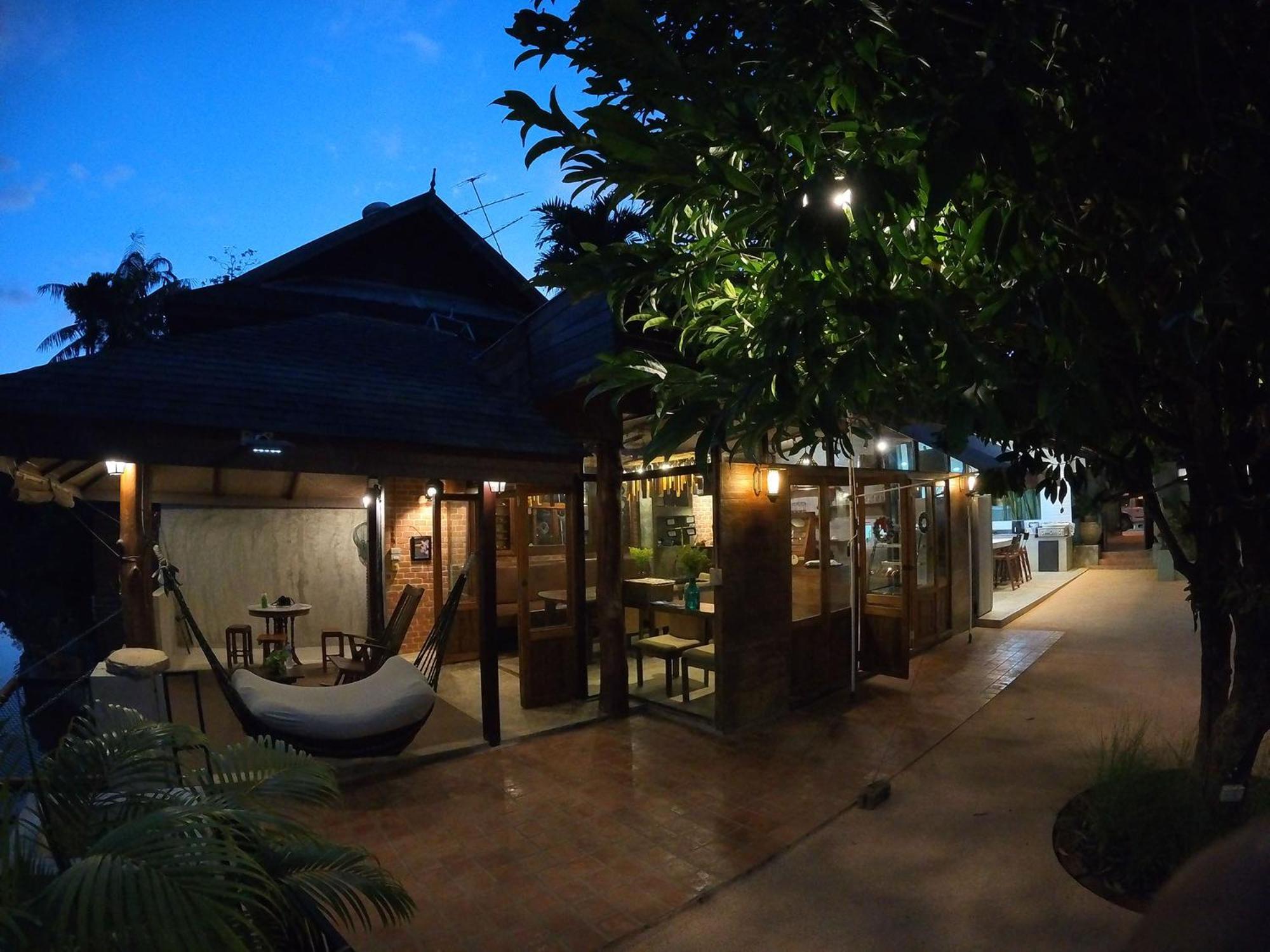 Tolani Riverside Villa Chiang Mai Exterior photo