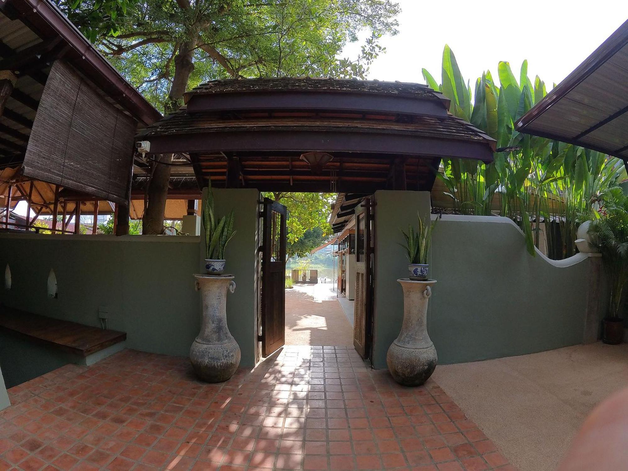 Tolani Riverside Villa Chiang Mai Exterior photo