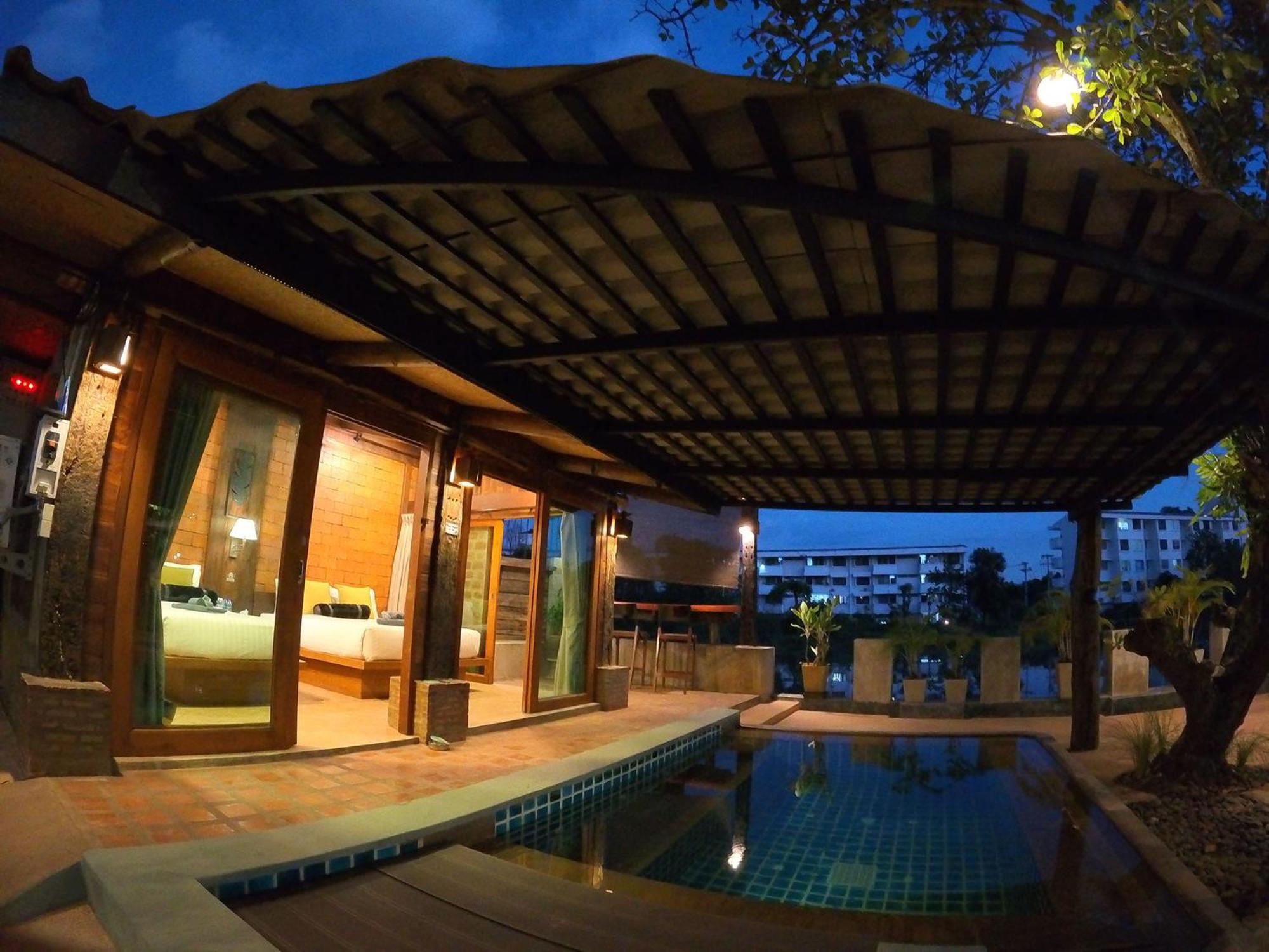 Tolani Riverside Villa Chiang Mai Exterior photo