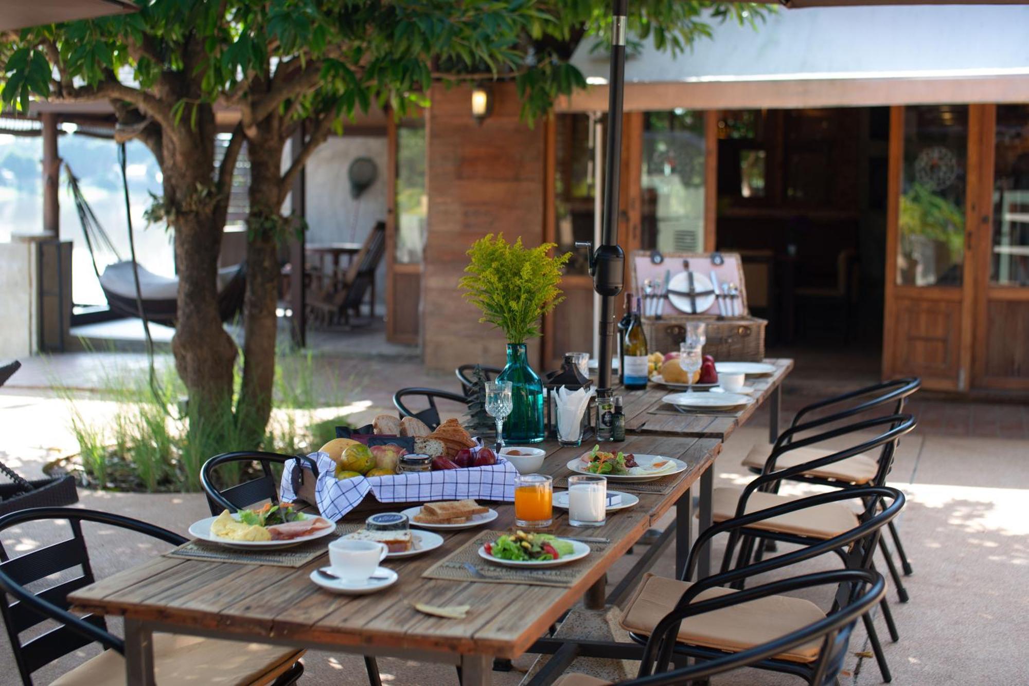 Tolani Riverside Villa Chiang Mai Exterior photo